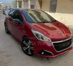 Peugeot 208 2015 Rouge