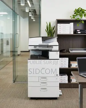 Photocopieuse Multifonction Ricoh – État Neuf (Utilisée 2 Ou 3 Fois)