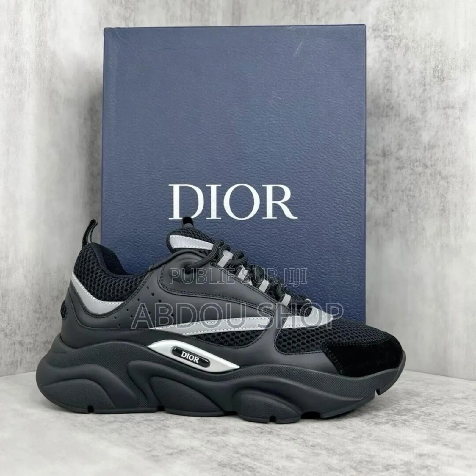 Dior B22 Noire Et Blanc Disponible