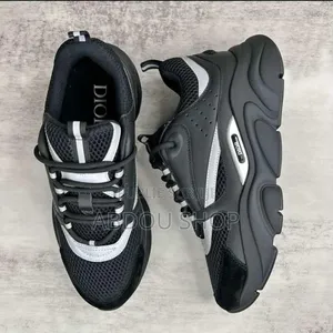 Dior B22 Noire Et Blanc Disponible