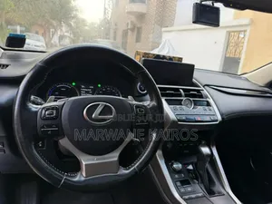 Lexus NX 300h Base 4x4 (2.5L 4cyl 2A) 2017 Blanc