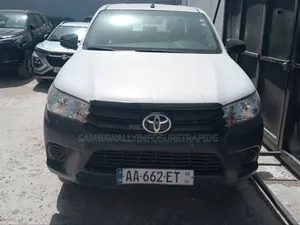 Toyota Hilux Revo Double Cab Deisel 2.4 AWD 2022 Blanc cassé