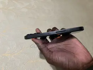 Apple iPhone 15 Pro 128 GB Gris