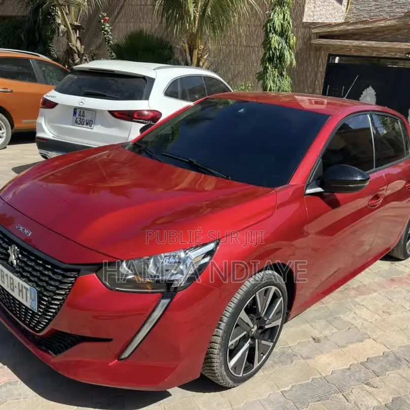 Peugeot 208 2023 Rouge