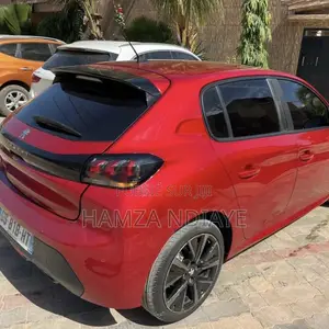 Peugeot 208 2023 Rouge