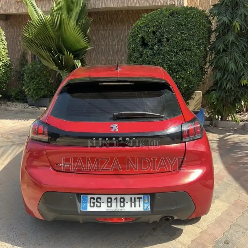 Peugeot 208 2023 Rouge