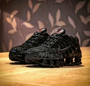 Nike Shox 4 Full Black Disponible