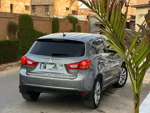 Mitsubishi Outlander 2016 Gris