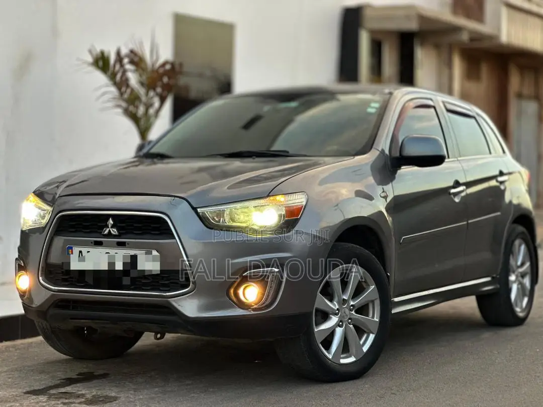 Mitsubishi Outlander 2016 Gris