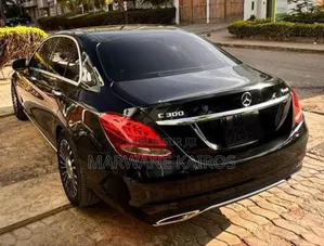 Mercedes-Benz C300 2018 Noir