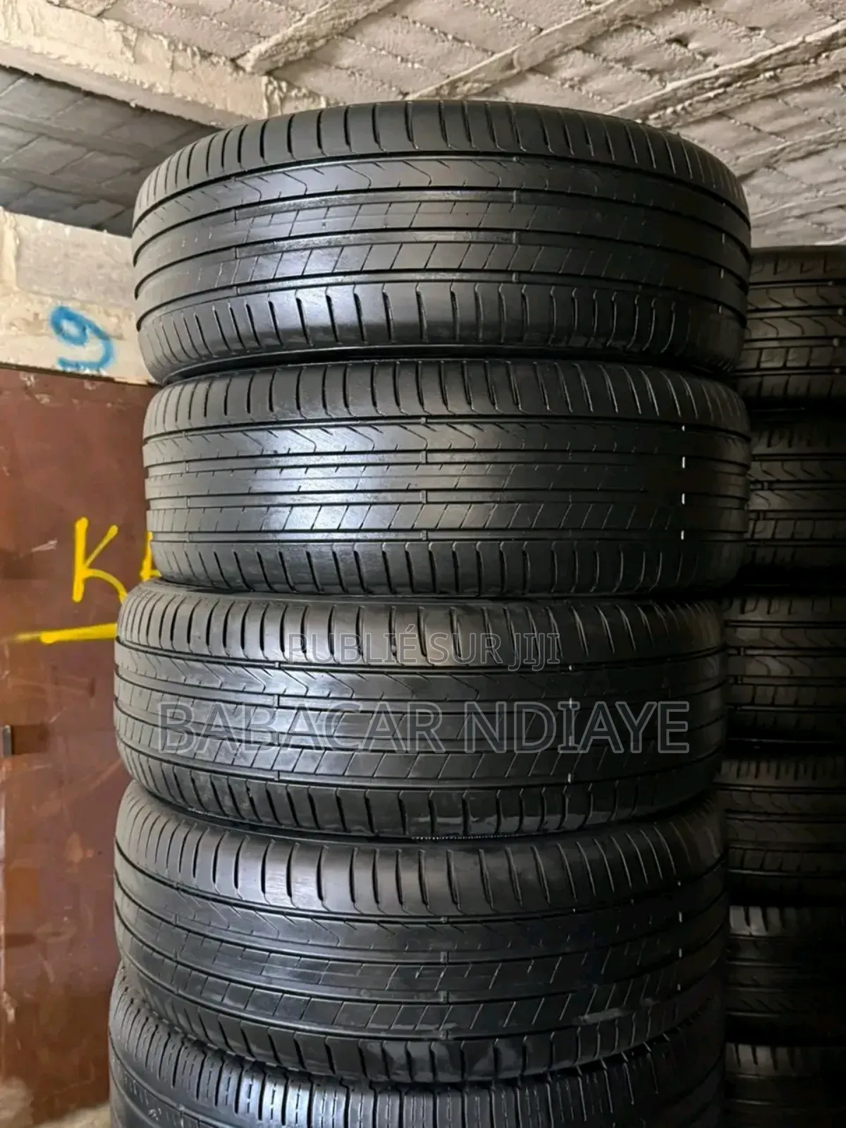 Des Pneus Neufs/ Venant