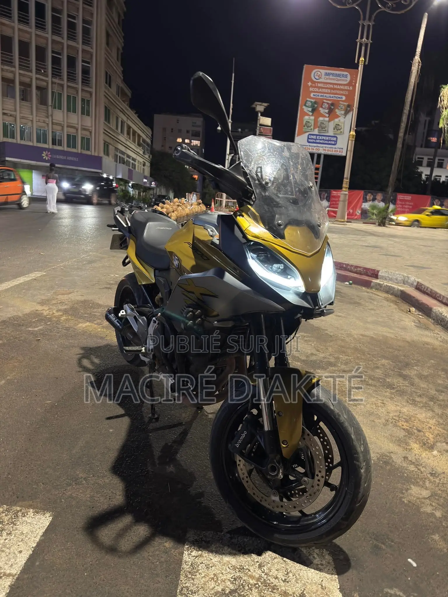 BMW Autre 2022 Jaune