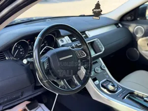 Land Rover Range Rover Evoque HSE 5dr 4x4 (2.0L 4cyl 9A) 2016 Blanc