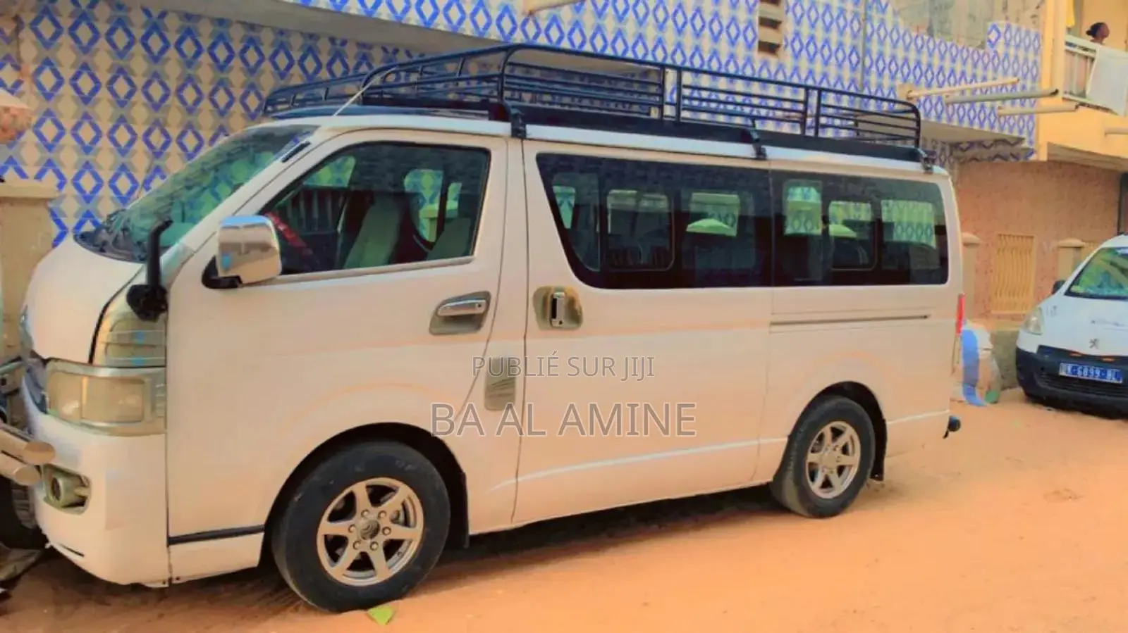 Toyota HiAce 2015 Blanc