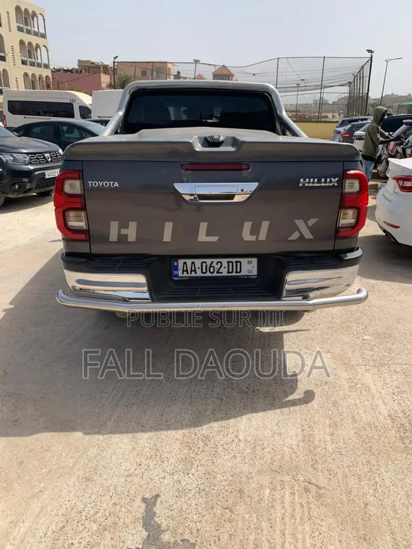 Toyota Hilux 2018 Gris