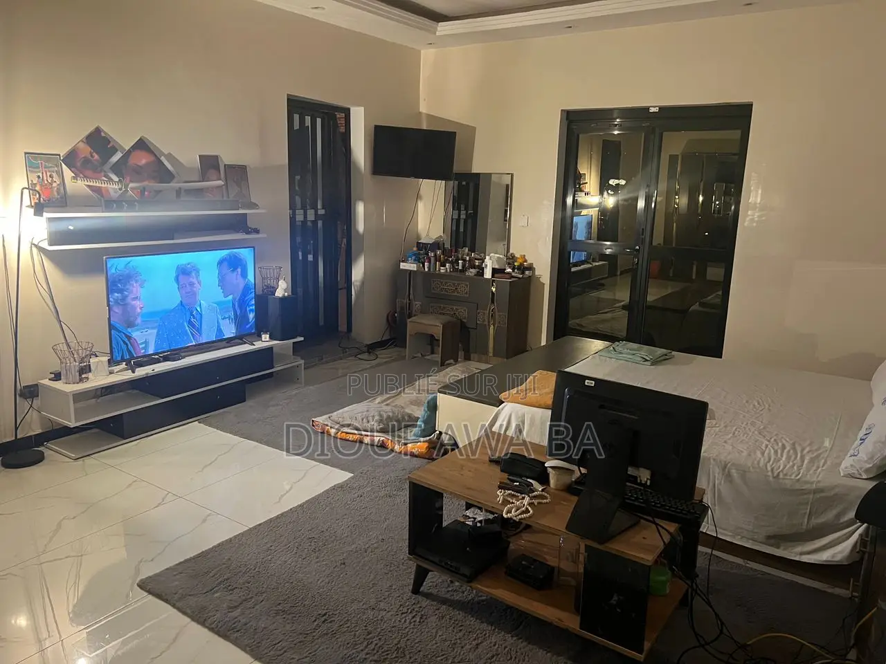 7chbre Maison dans Villa À Vendre, Rufisque à Vendre