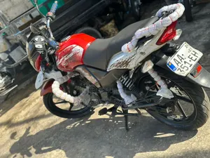 TVS Autre 2023 Rouge