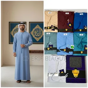 Qamis Al Makkah Al Madina