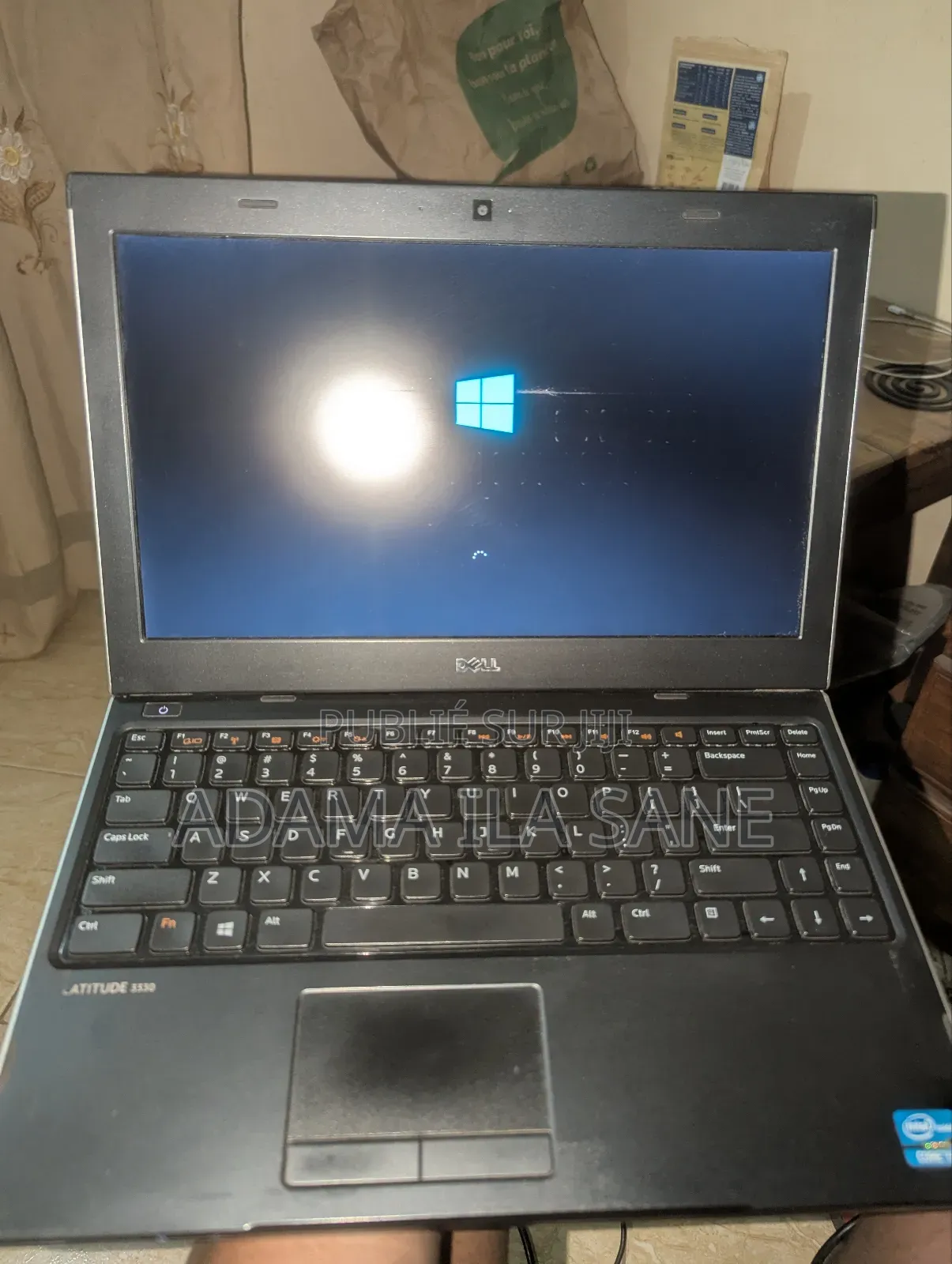 Ordinateur portable Dell Latitude 3330 6GB Intel Core i3 HDD 256GB