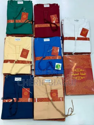 Qamis Al Makkah Al Madina