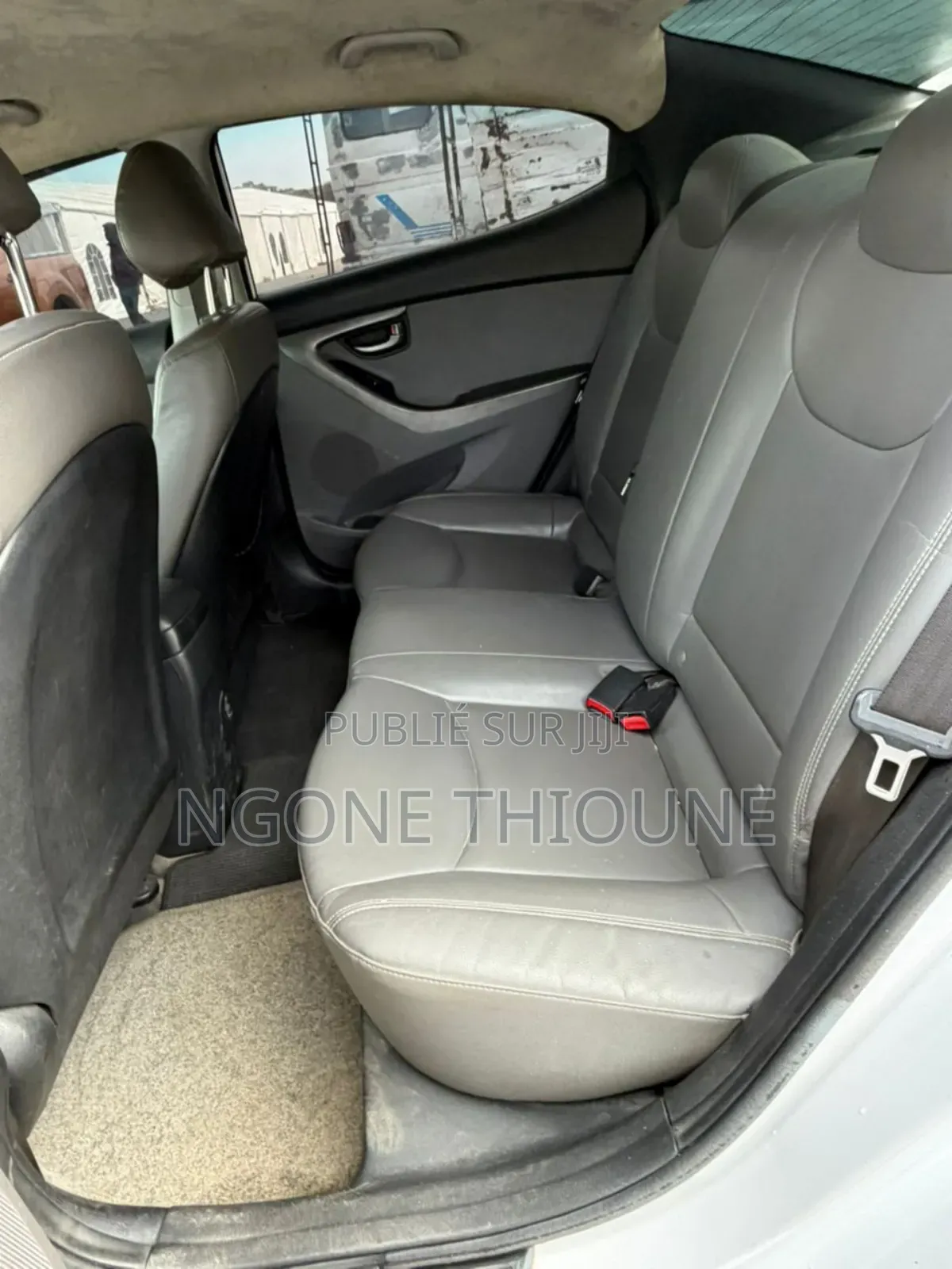 Hyundai Avante 2013 Blanc