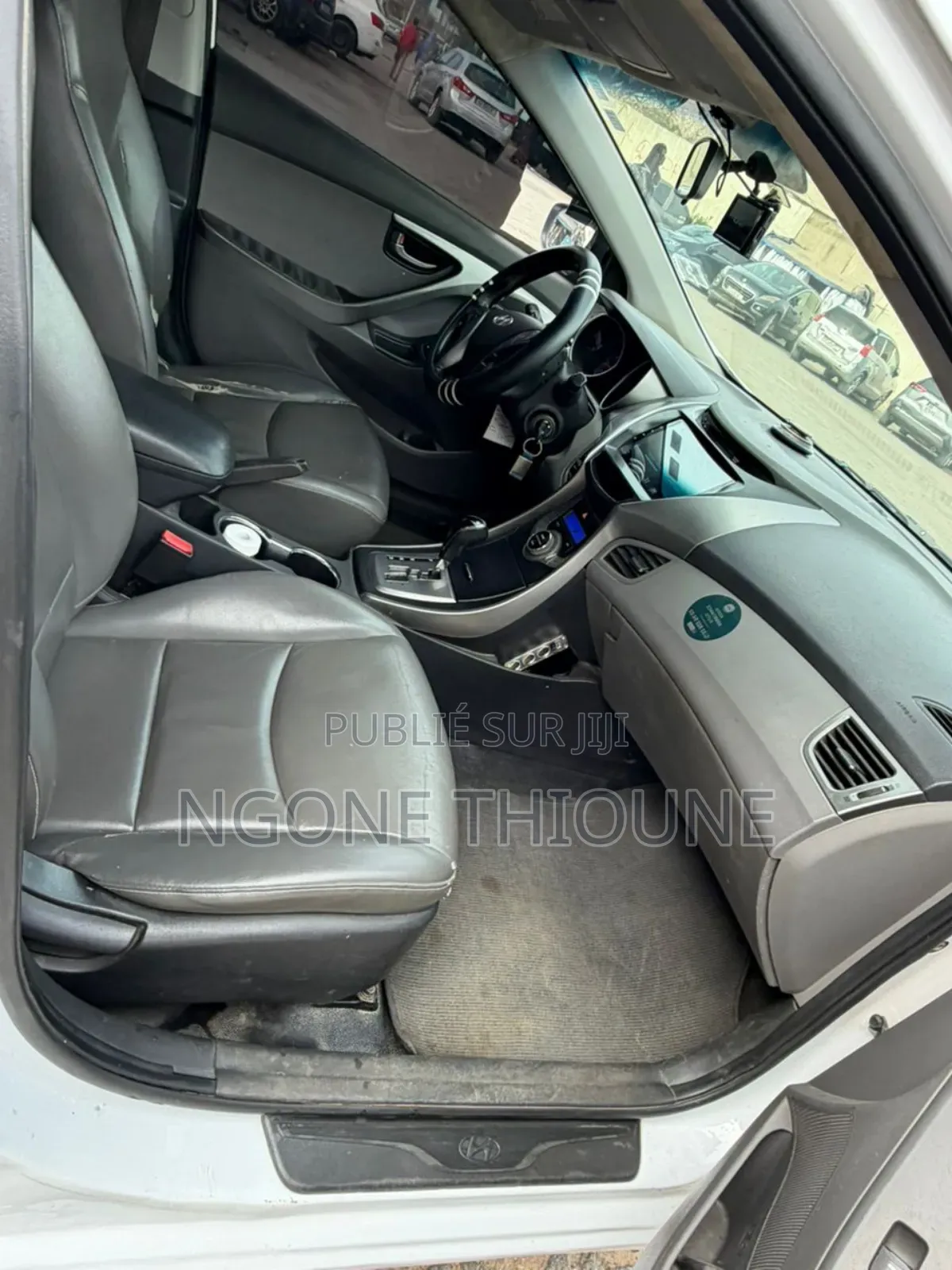 Hyundai Avante 2013 Blanc