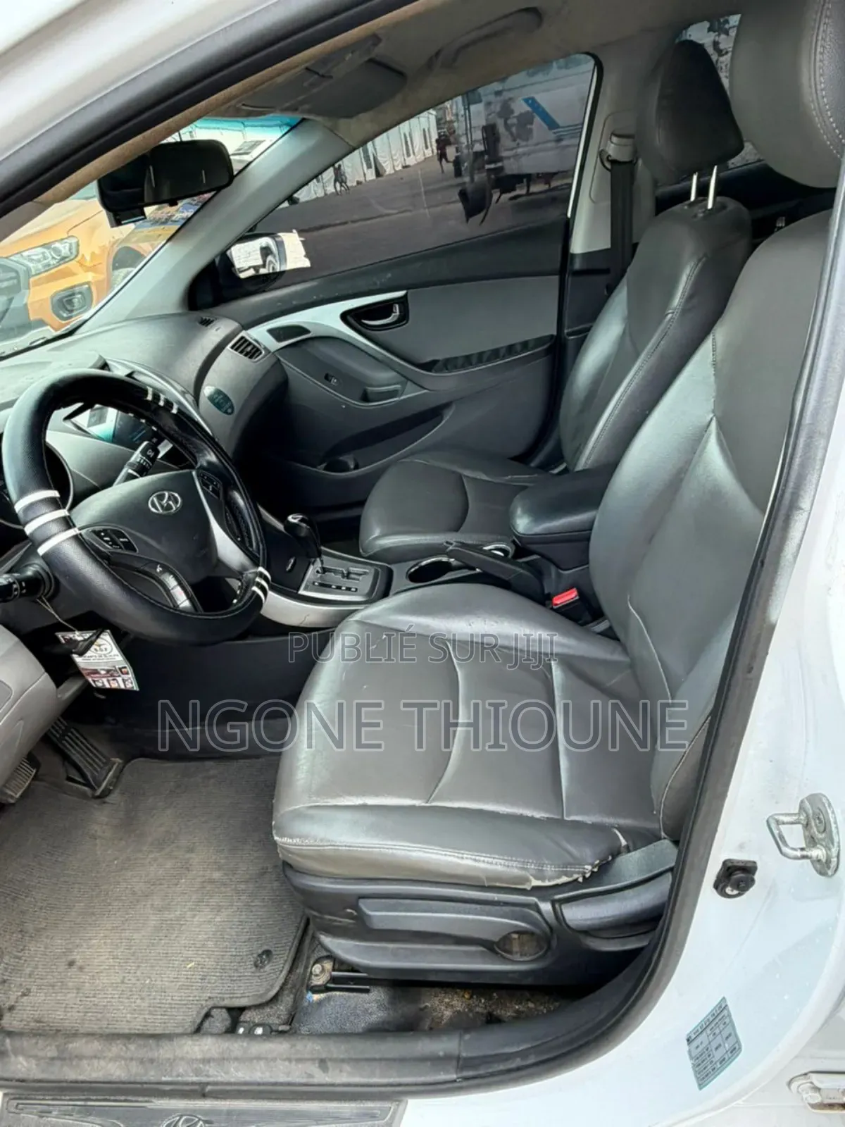 Hyundai Avante 2013 Blanc