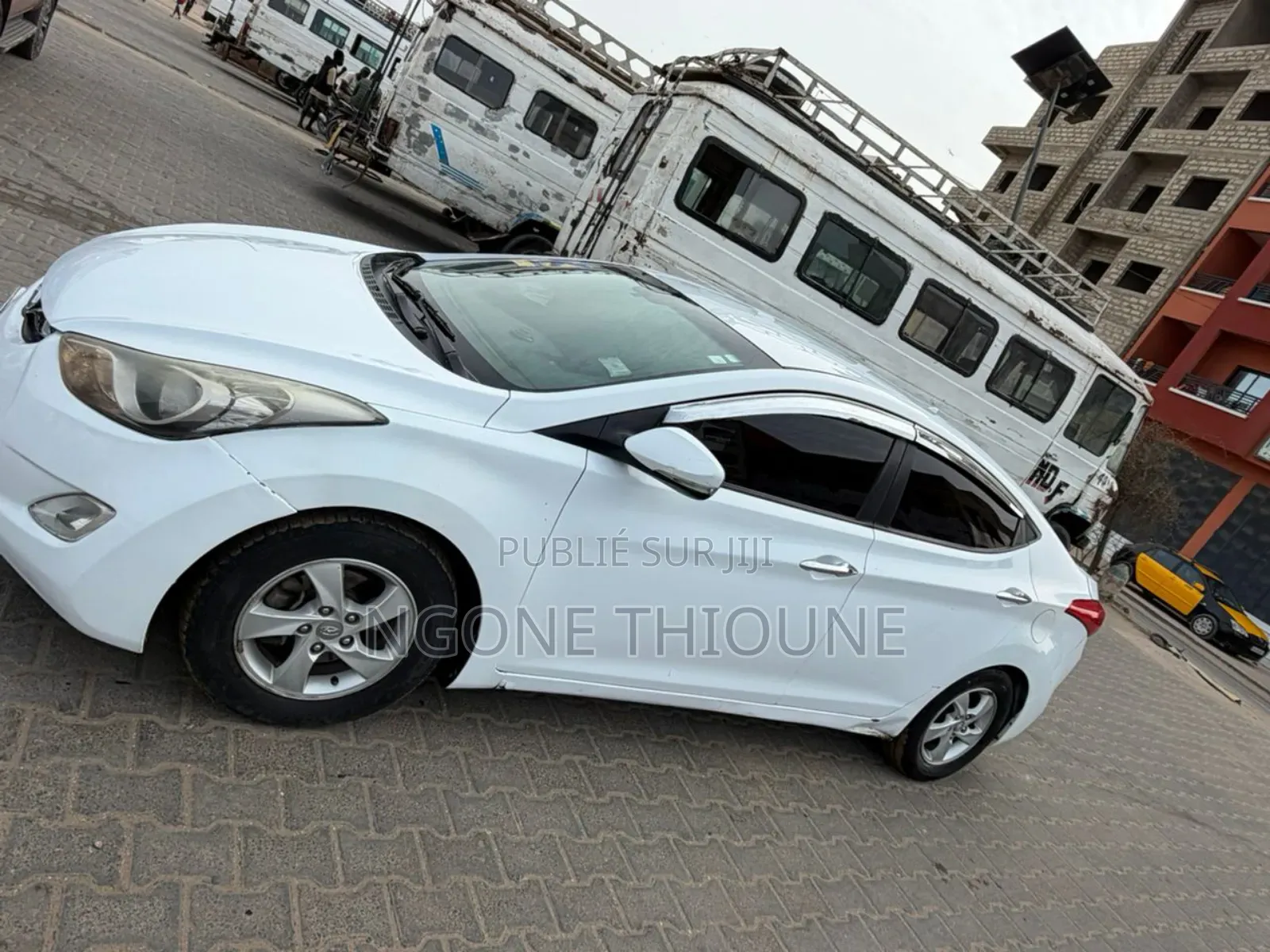 Hyundai Avante 2013 Blanc