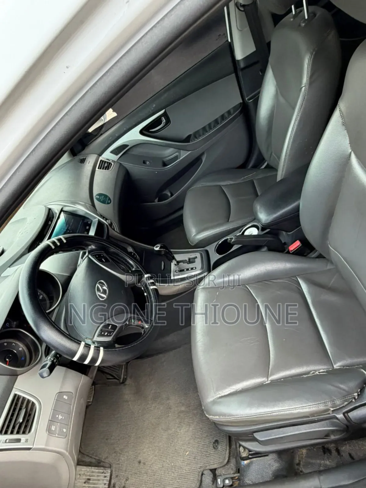 Hyundai Avante 2013 Blanc