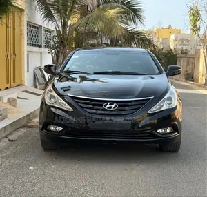 Hyundai Sonata Limited 2.0T Sedan (2.0L 4cyl 6A) 2013 Noir