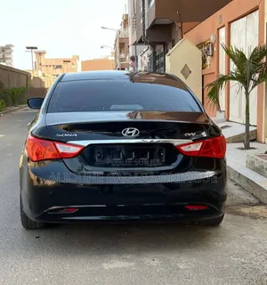 Hyundai Sonata Limited 2.0T Sedan (2.0L 4cyl 6A) 2013 Noir