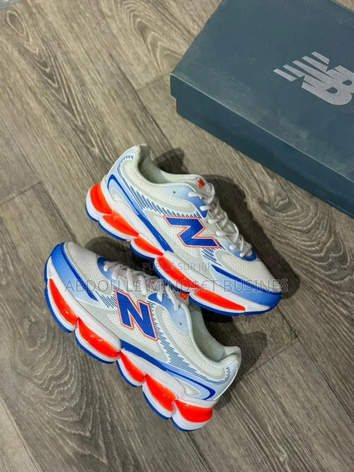 New Balance 2000 Disponible