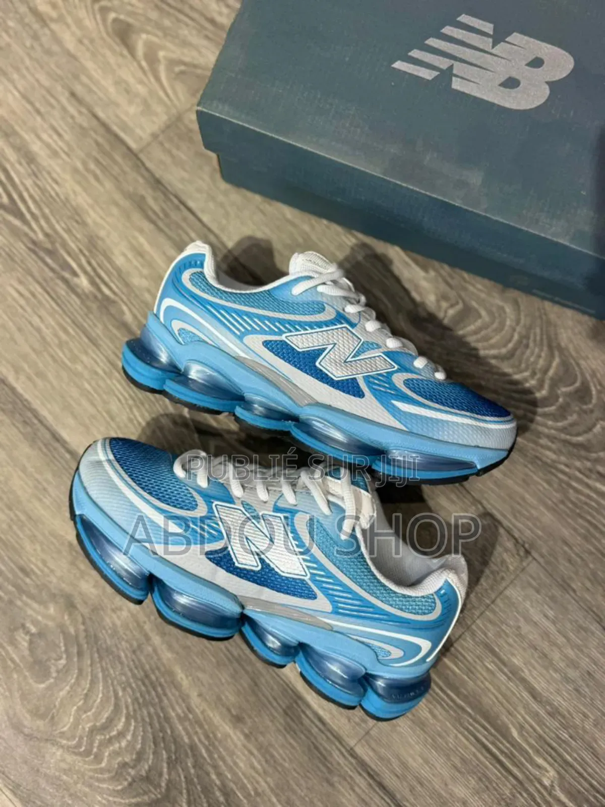 New Balance 2000 Disponible