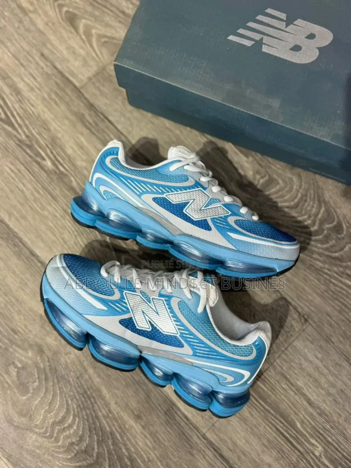 New Balance 2000 Disponible