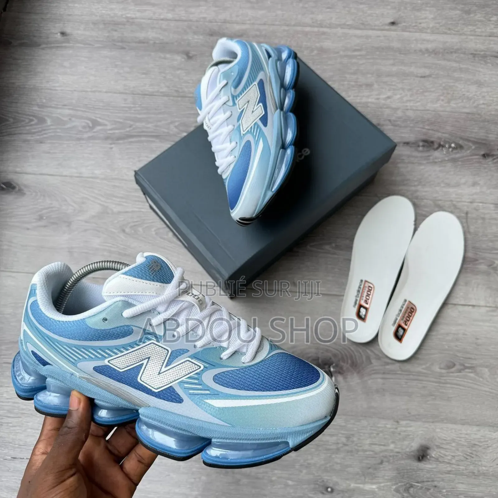 New Balance 2000 Disponible