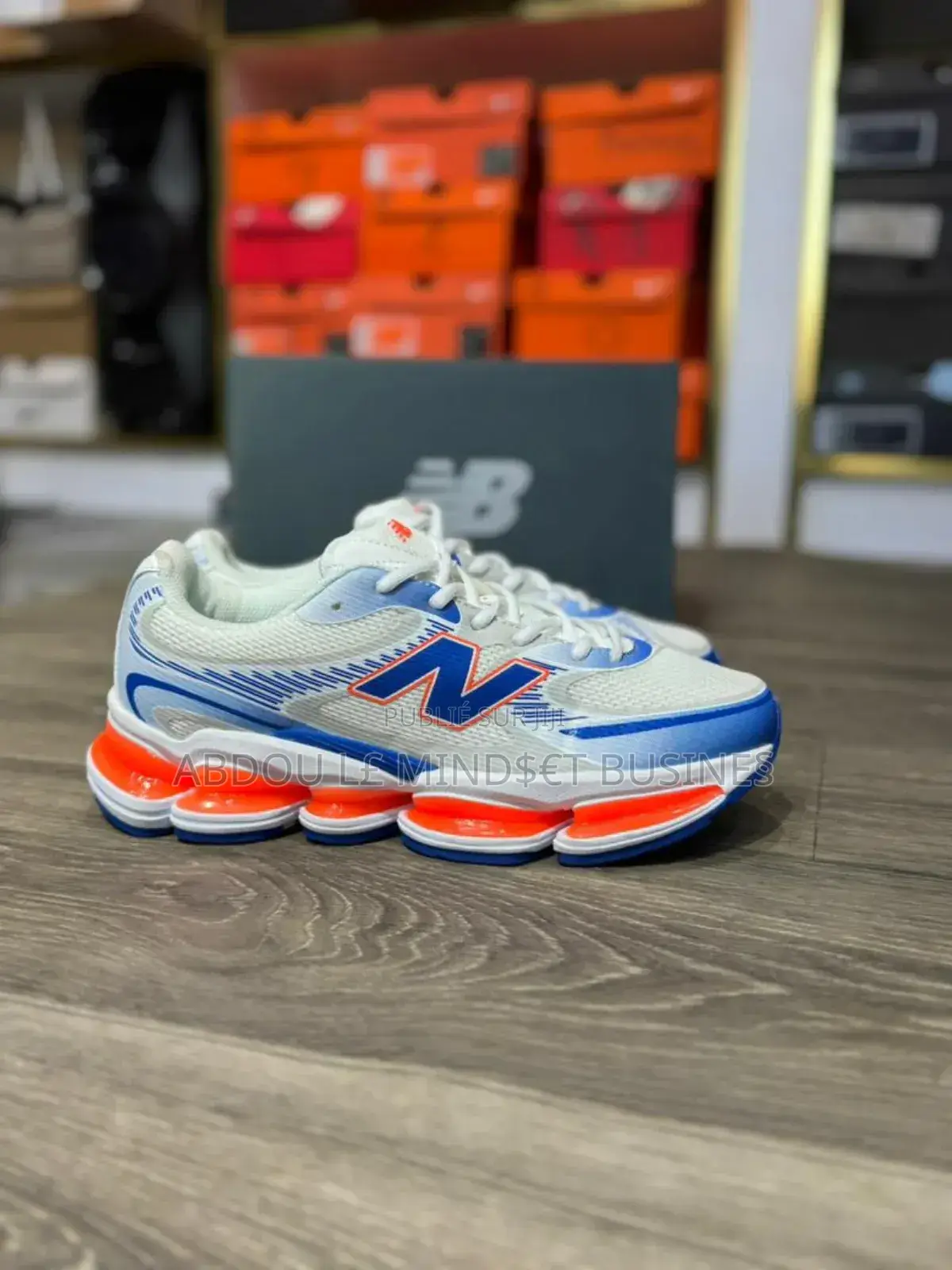 New Balance 2000 Disponible