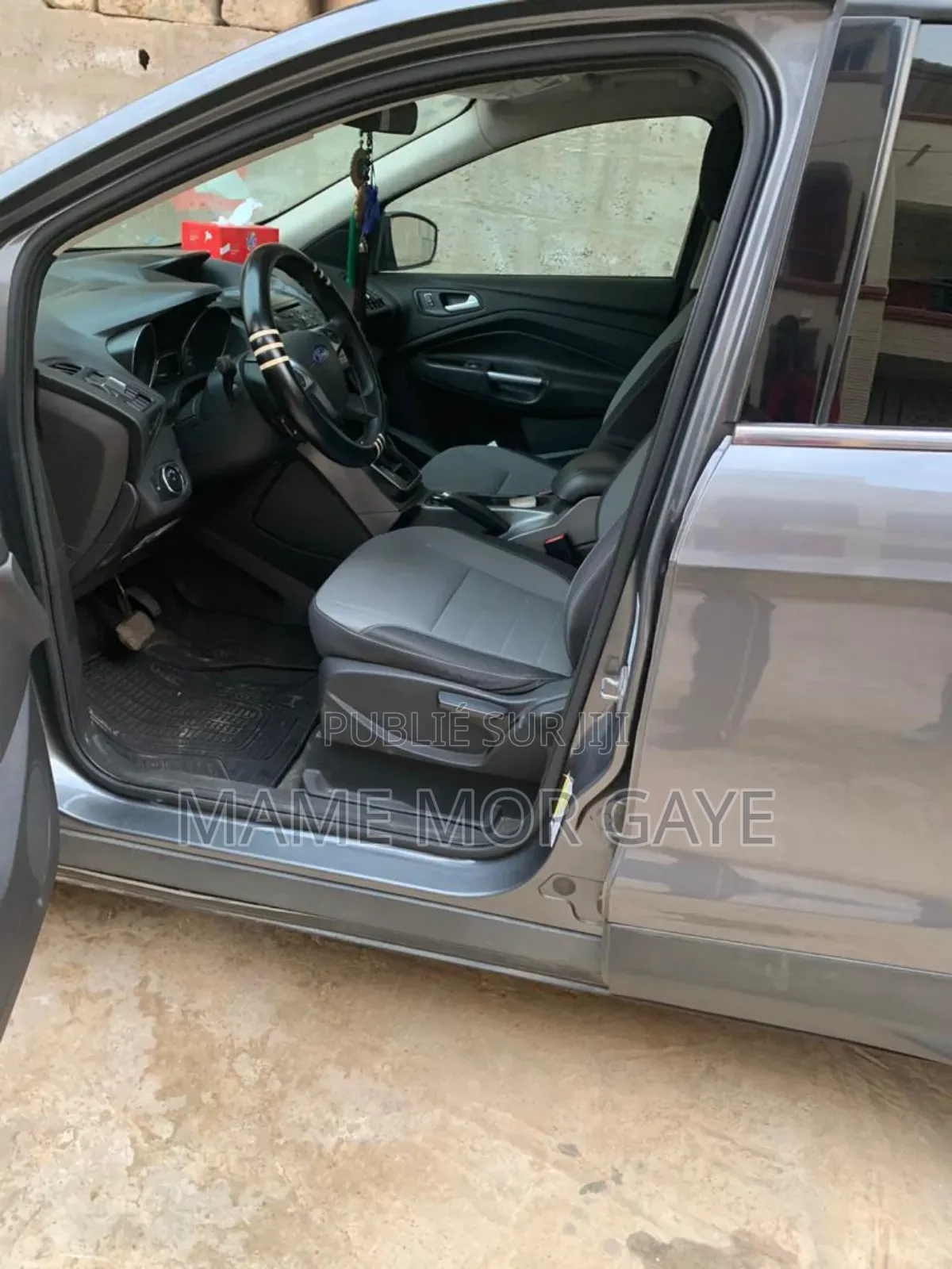 Ford Escape SE 4dr SUV (1.6L 4cyl Turbo 6A) 2014 Gris