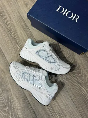 Shoes Dior Cd De 2 Couleurs Noir Et Blanc Disponible