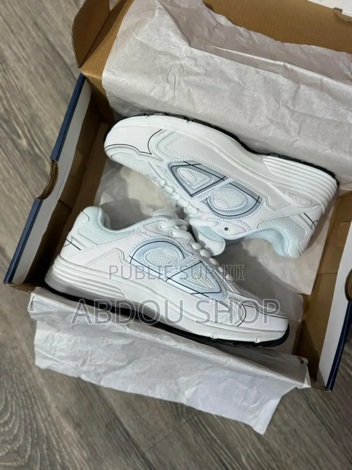 Shoes Dior Cd De 2 Couleurs Noir Et Blanc Disponible