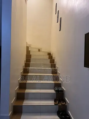 7chbre Maison dans Rufisque à Vendre