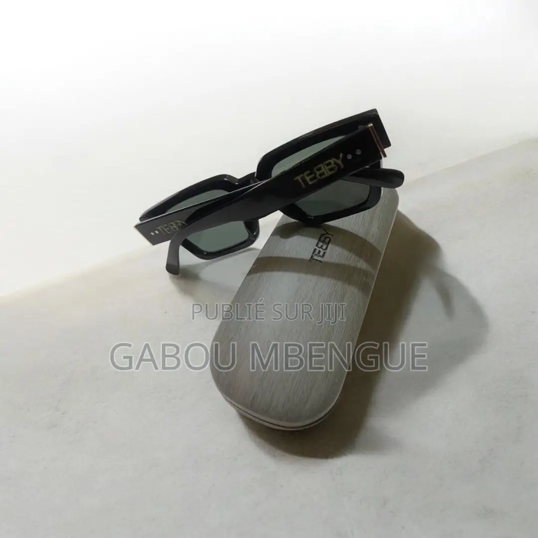 Des Lunettes De Soleil Et Photogray De Qualité