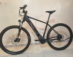 Nouveau Autre 2024 Noir