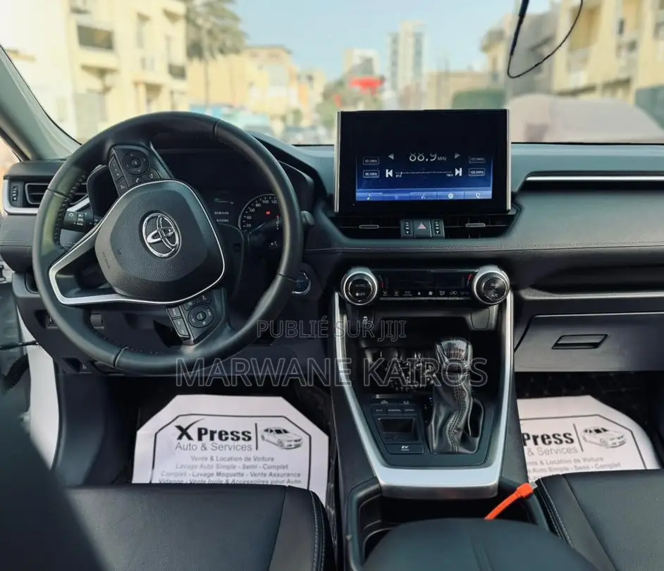 Toyota RAV4 Hybrid 2022 Blanc