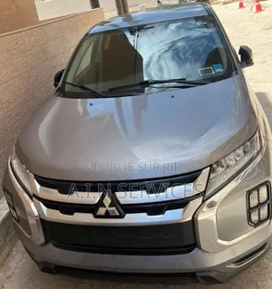 Mitsubishi Outlander 2020 Gris