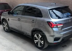 Mitsubishi Outlander 2020 Gris