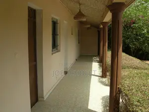 Meublé 3chbre Villa dans Sindia à Vendre