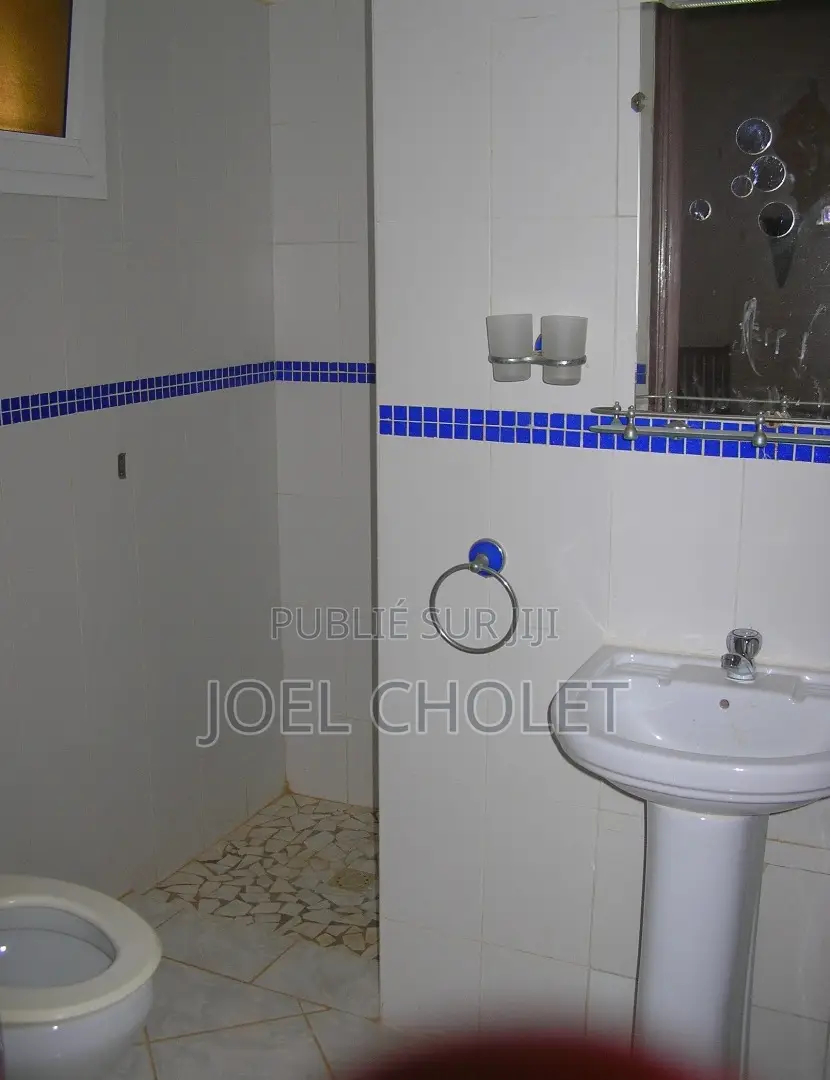 Meublé 3chbre Villa dans Sindia à Vendre