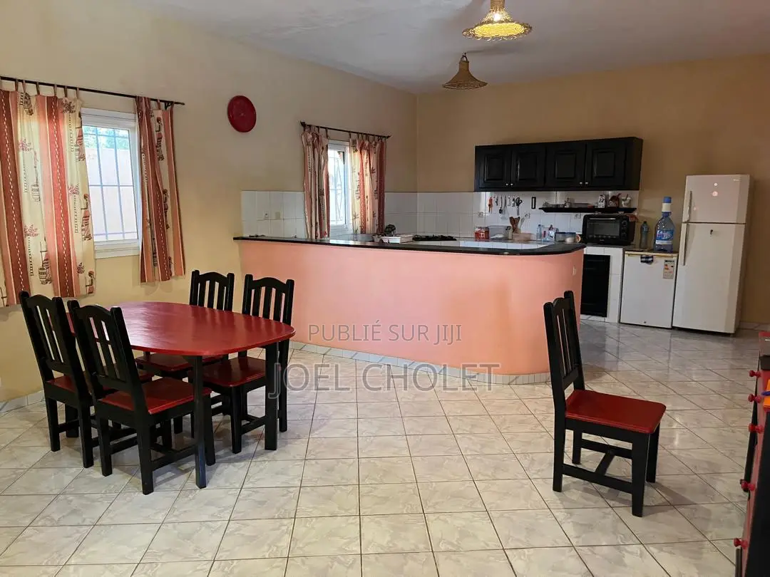 Meublé 3chbre Villa dans Sindia à Vendre