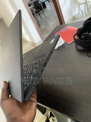 Ordinateur portable Lenovo Thinkpad T490s 8GB Intel Core i5 SSD 500GB