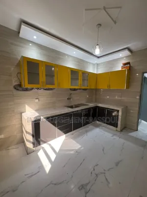 3chbre Appartement dans , Ouakam à Louer